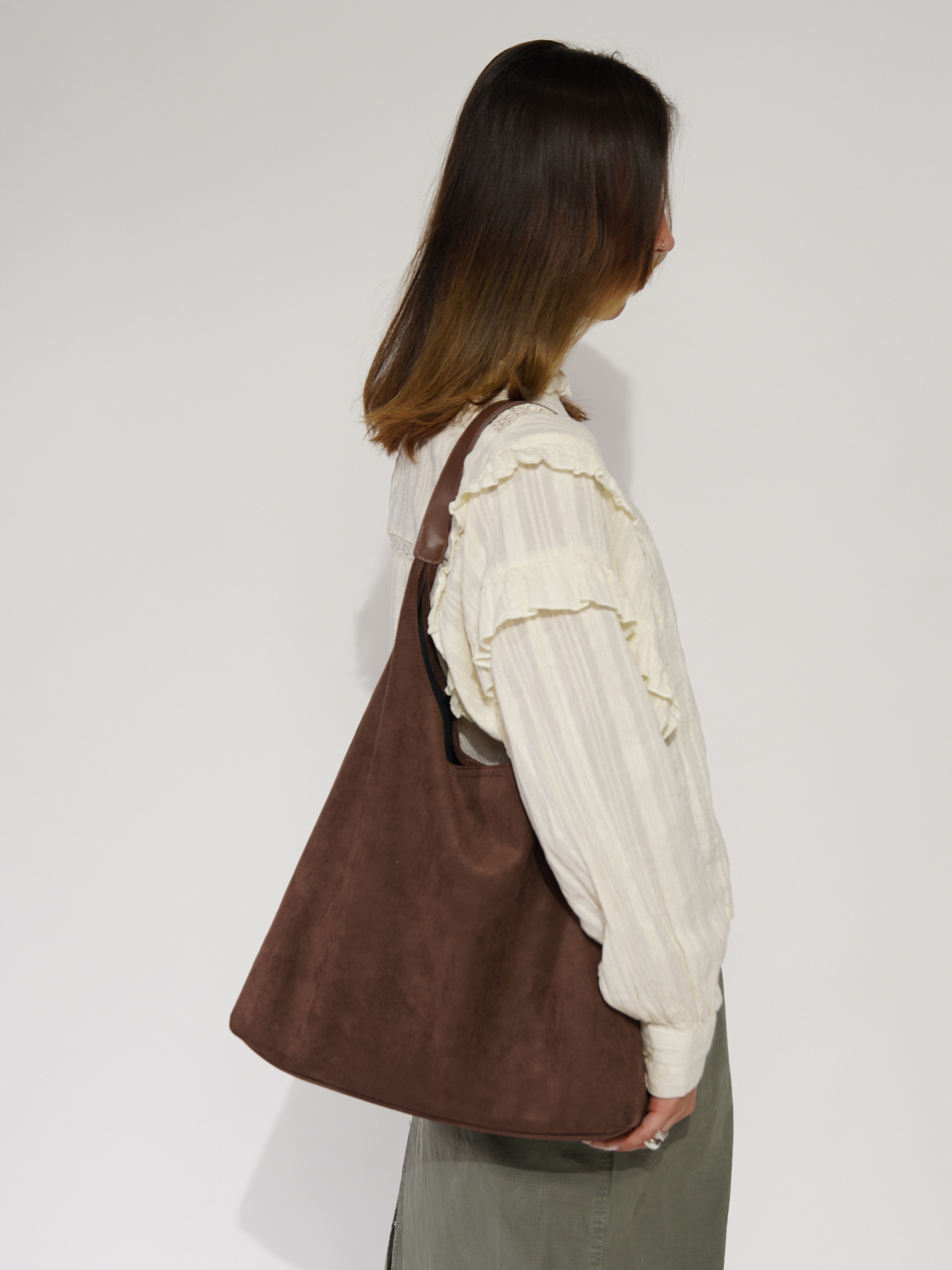 ROOS™ | SUEDE SHOULDER BAG