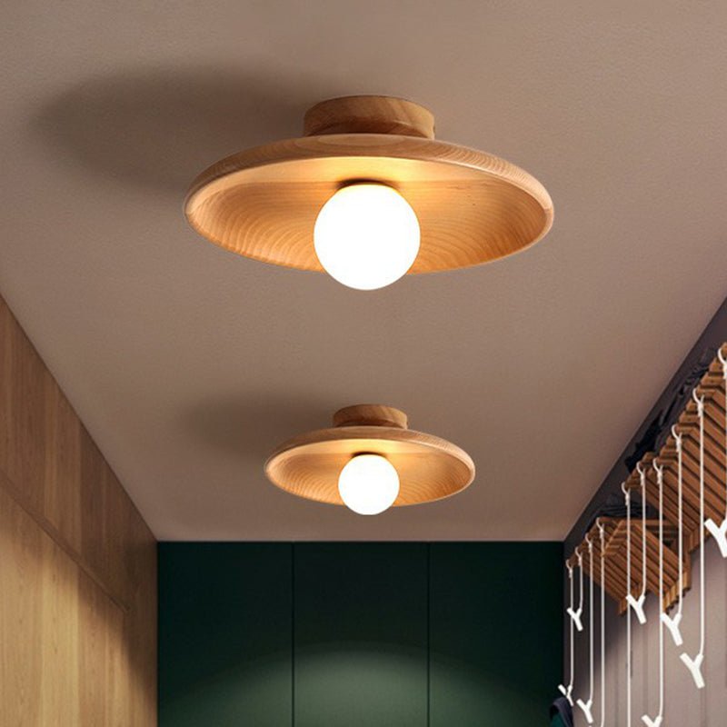 Shallow bowl-shaped ceiling lamp