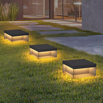 Outdoor lamp with solar energy 