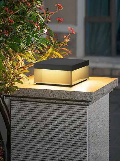 Outdoor lamp with solar energy 