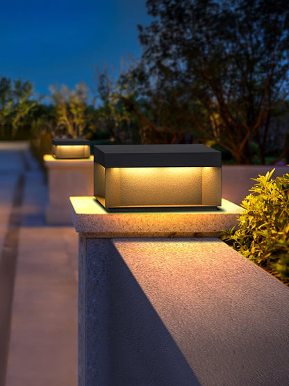 Outdoor lamp with solar energy 