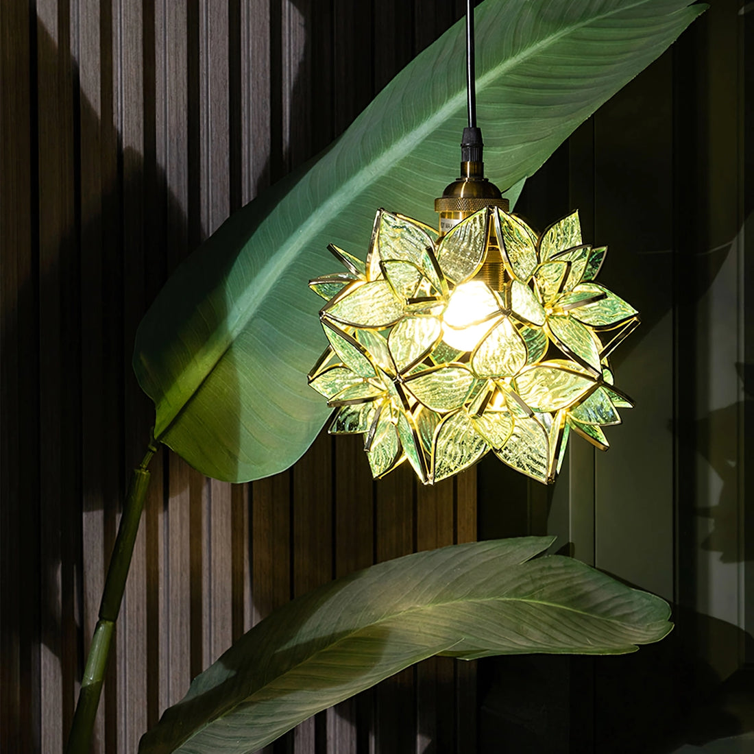 Kapiz pendant lamp 