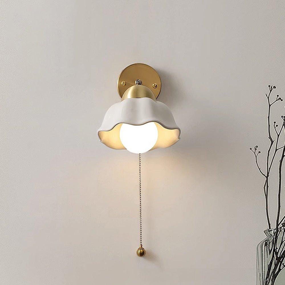 Retro French White Flower Wall Lamp