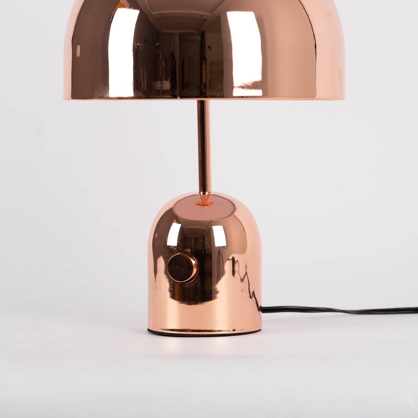 Bell table lamp