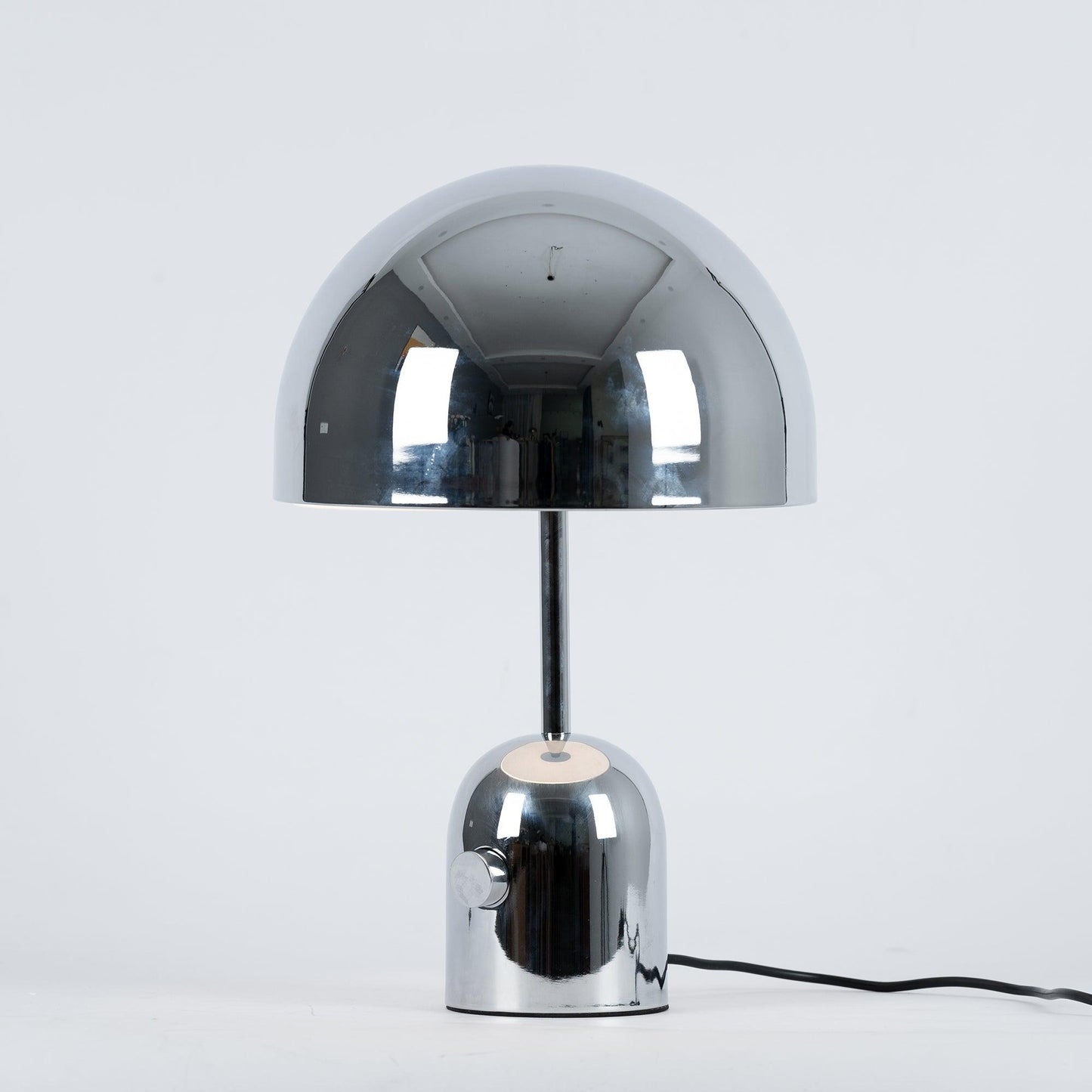 Bell table lamp