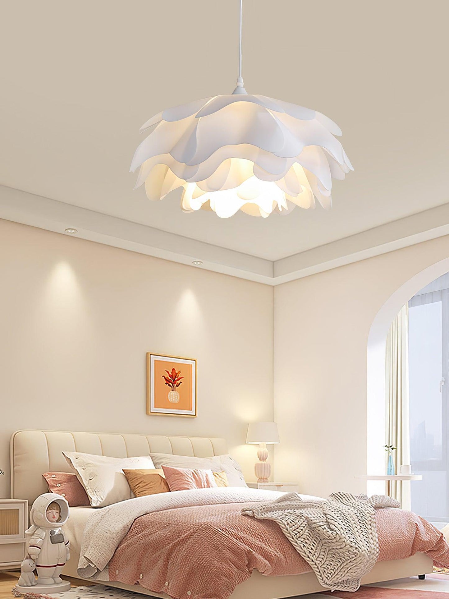 White pendant lamp in flower shape