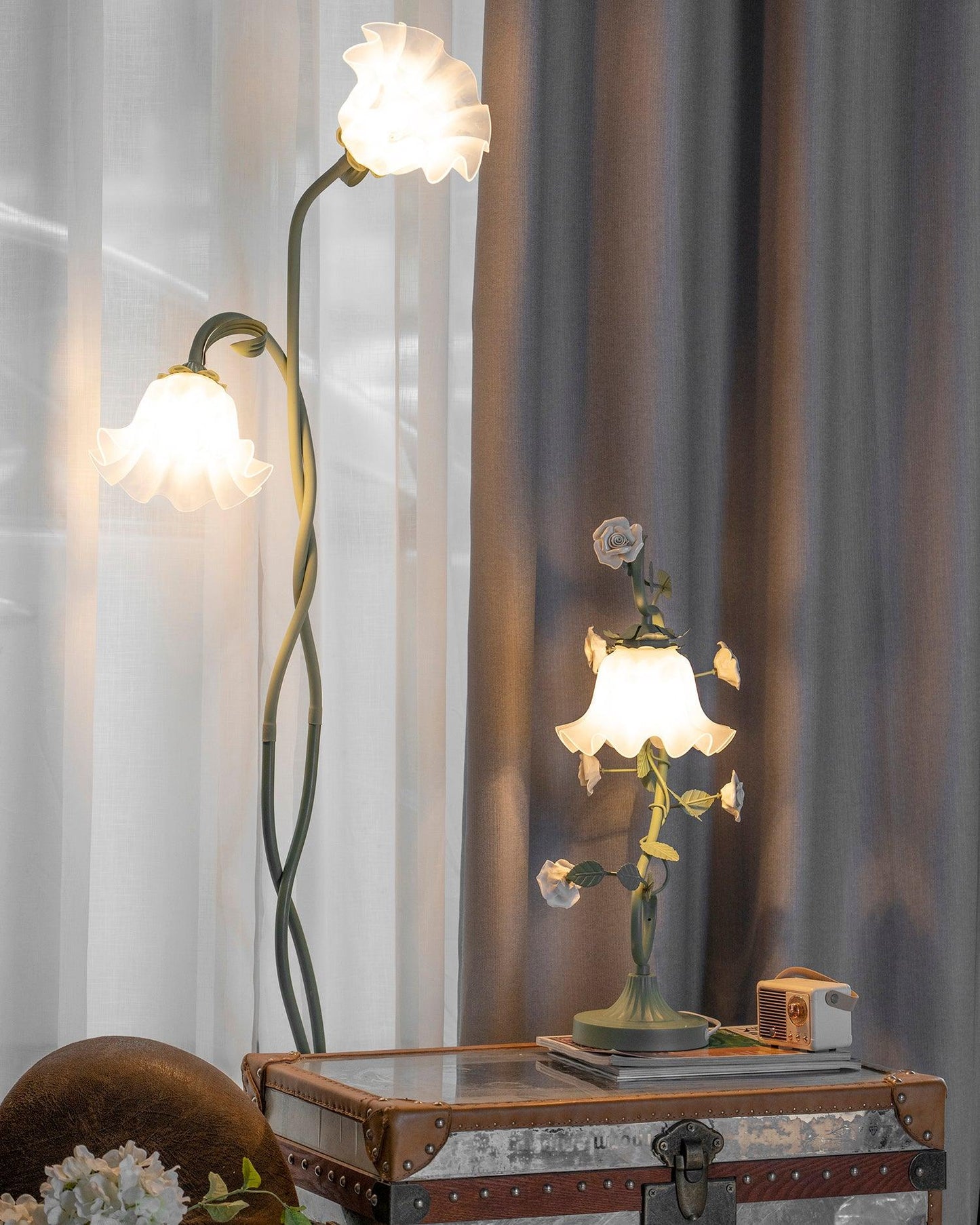 Calla Flowers floor lamp 