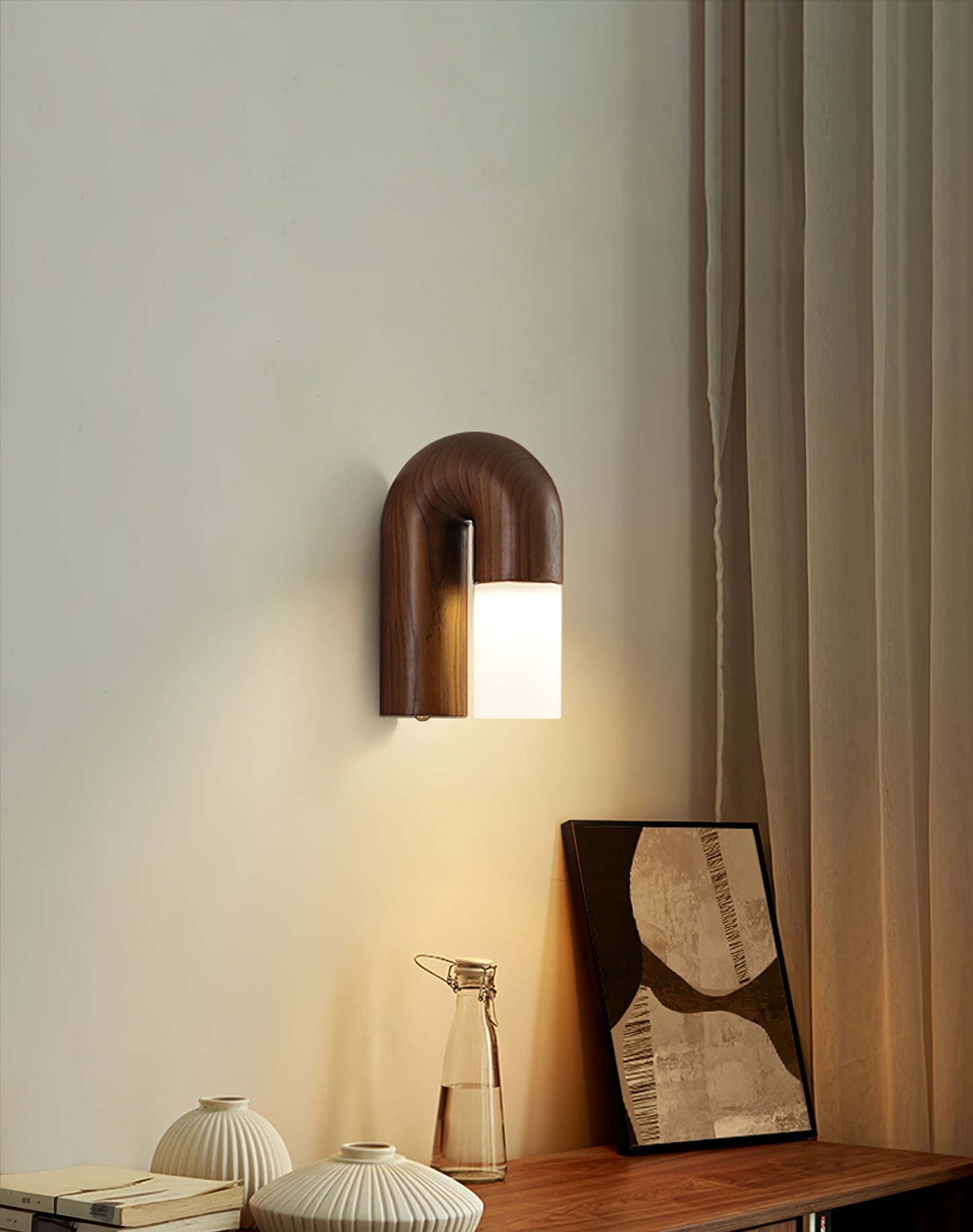 Arcus wooden wall lamp