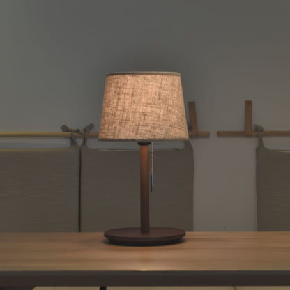 Gentle Glow Scandinavische walnotenlamp met luxe stoffen accenten