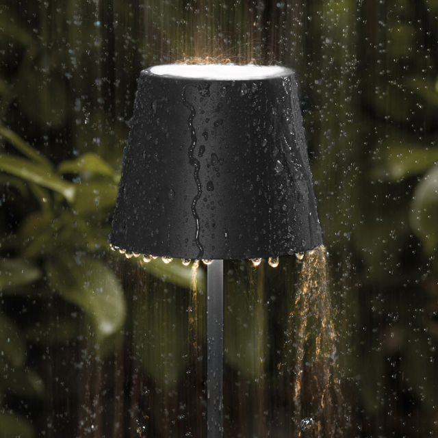 High table lamp with dimming function 