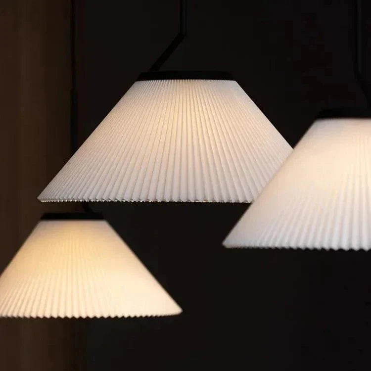 Noridic pleated cream pendant lamp