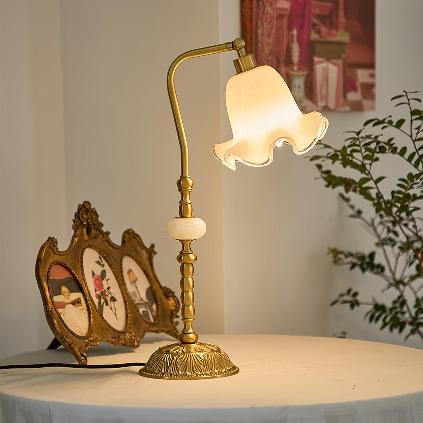 Tulip Brass Work Lamp Table Lamp 