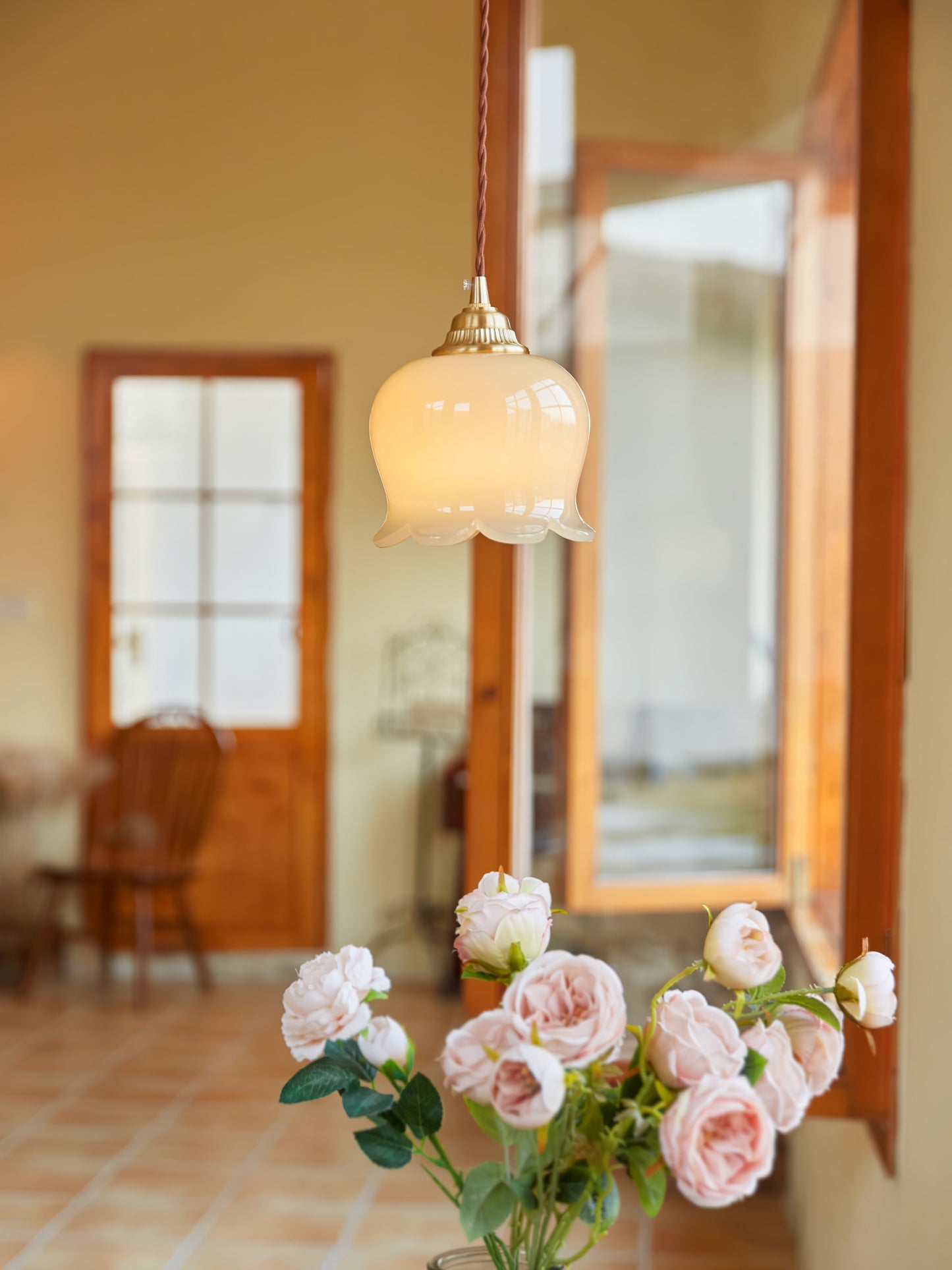 Valley flower pendant lamp