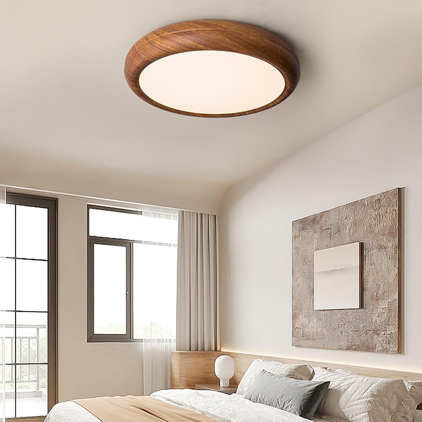 Round ceiling lamp with wood grain 