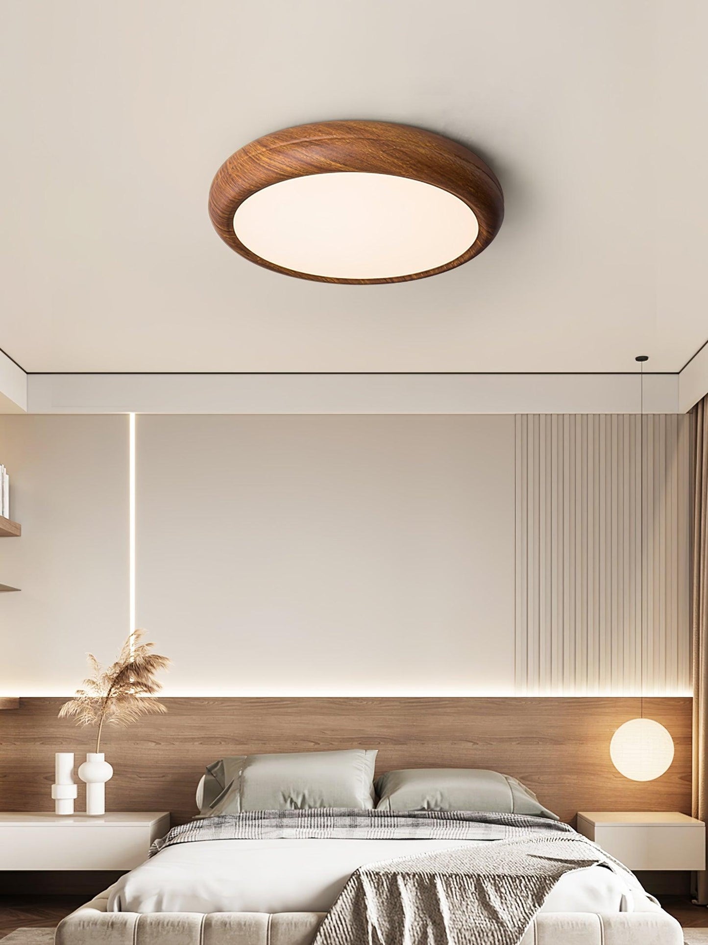 Round ceiling lamp with wood grain 