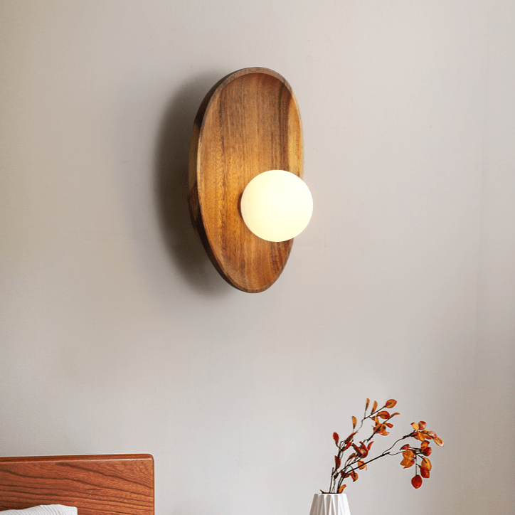 Natural wooden wall lamp 