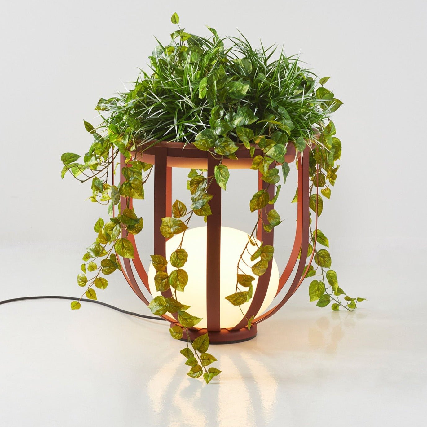 Luxury garden lamp with flower box