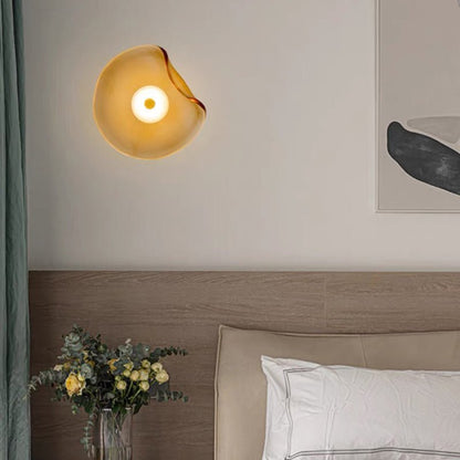 Modern decorative wall lamp