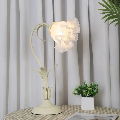 Vintage adjustable flower table lamp