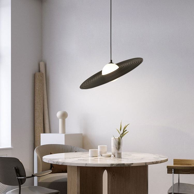 Postmodern simplicity pendant lamp